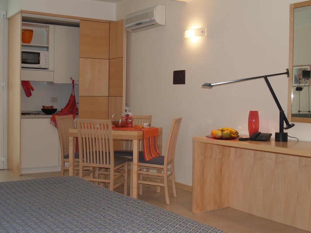 Euro Junior Apartment Кавалино-Трепорти Екстериор снимка